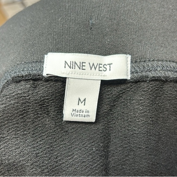 Nine West Black Mini Skirt| Size M - Picture 4 of 5